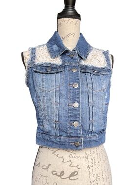 Hot Kiss y2k Crocheted Denim Vest - M